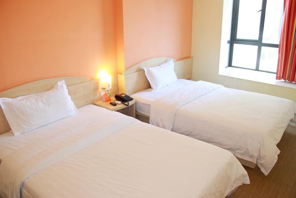 7Days Inn Heyuan Cultrual Palace Renren Le Екстериор снимка