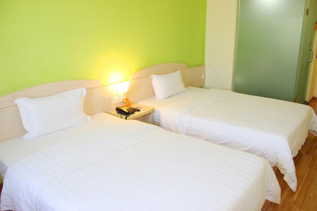 7Days Inn Heyuan Cultrual Palace Renren Le Екстериор снимка