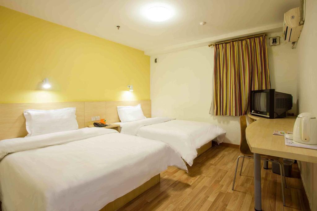 7Days Inn Heyuan Cultrual Palace Renren Le Стая снимка